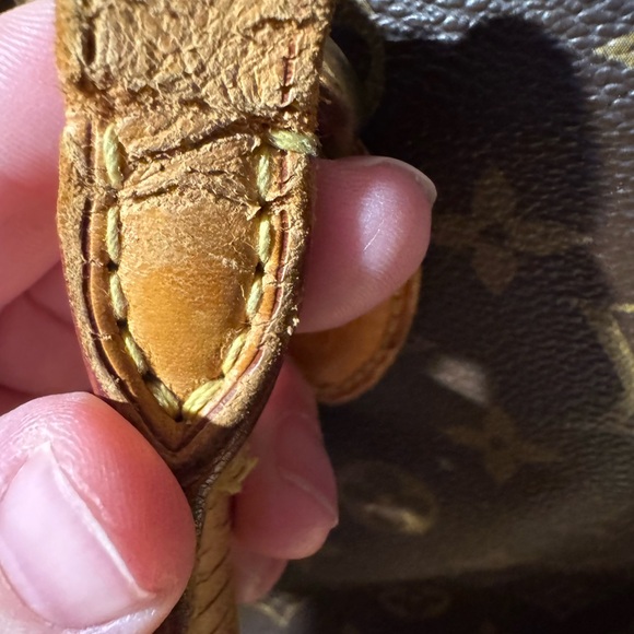 Louis Vuitton Classic Brown Monogram Shoulder Bag - Picture 7 of 12